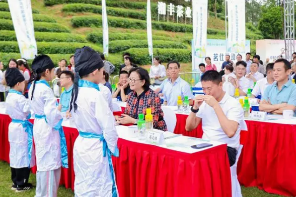 关于茗传万里新丝路，“镇”兴千年古茶乡——第十届长沙国际茶文化旅游节启幕的相关内容(1)