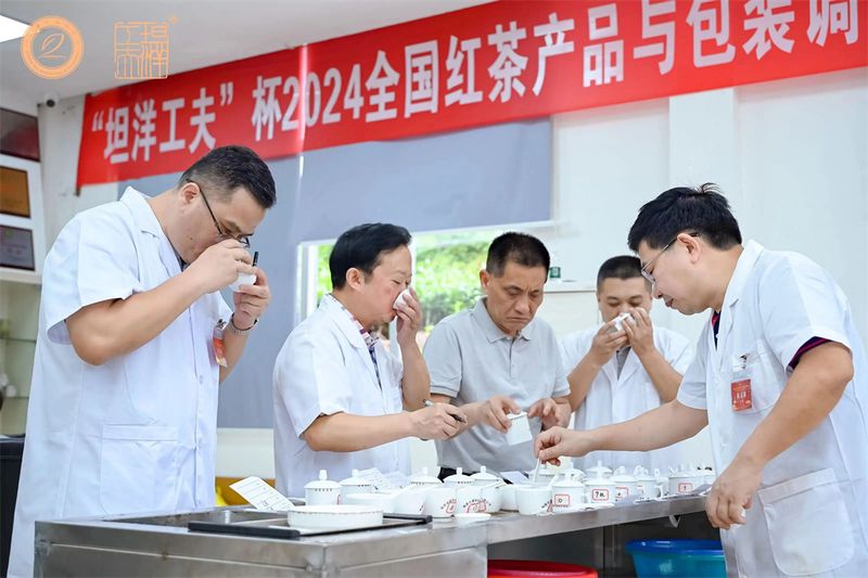 关于斗茶赛场群雄争霸！红茶“天花板”将花落谁家？的相关内容(10)