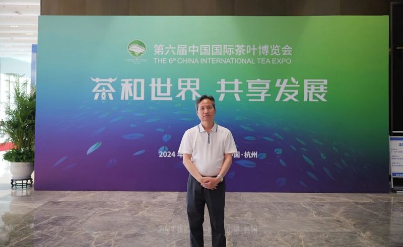 有关于春力新品“冷泡茶”吸引年轻消费者围观的消息(3)