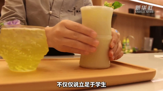 关于中国茶新表达！小县城“破圈”新茶饮的消息(3)