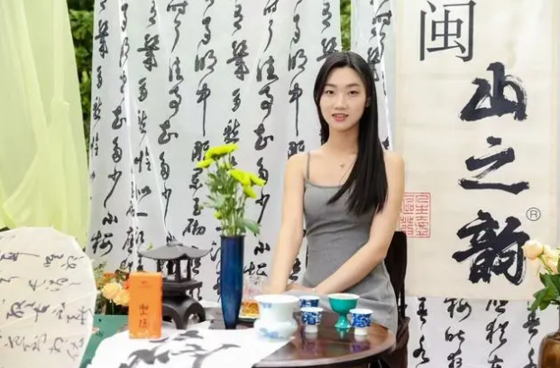 有关于趵突泉畔茶韵飘香！名泉茗茶品鉴会再掀热潮，助力“茶泉文旅”融合发展的资讯(5)