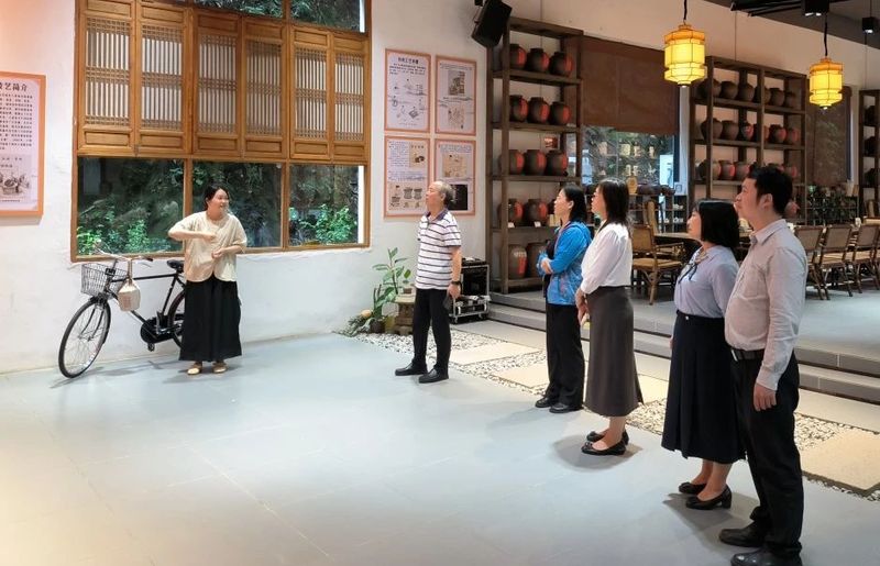 有关于“同庆国际茶日，共品梧州六堡”系列活动掀起全民饮茶热浪的相关信息(8)