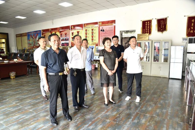 关于罗山县老科协到灵山茶叶创业园区调研的最新消息(1)