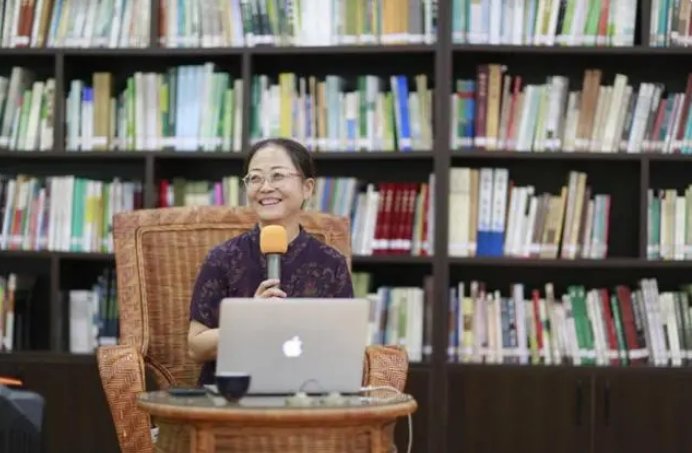 有关于云南省图书馆“普洱茶文化图书馆”举办轻安茶修工作坊活动的相关内容