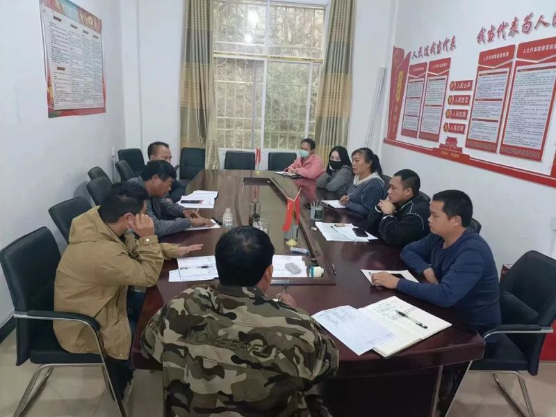 有关于人大代表拼经济出真招 推动老集寨乡茶叶产业蓬勃发展的信息