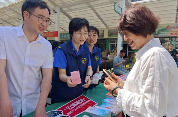 有关于送法进茶市入企 执法普法零距离的相关信息(1)
