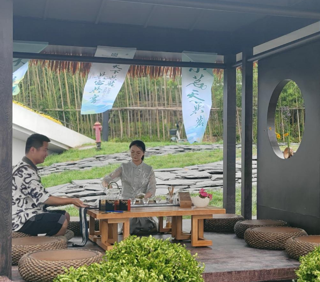 关于浙江：非遗赋能传统茶馆新升级的相关信息(2)