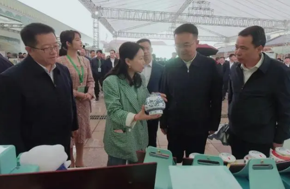 关于当气象数据遇上茶产业！在福建，它们擦出“乘数效应”！的消息(1)