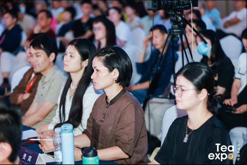 有关于第二届普洱茶企业家论坛暨勐海茶产业创新发展论坛胜利举办的最新消息(39)