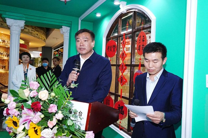 关于“中俄茶产业发展中心”落户我会副会长单位大发国际茶城,王庆会长视频表示祝贺的资讯(5)