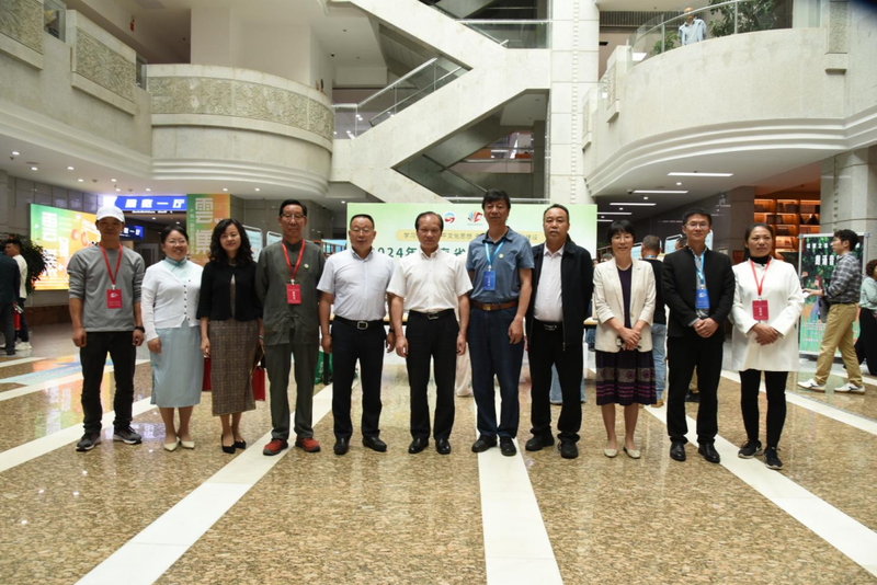 关于中国六大茶类科普展暨推动云茶新质生产力发展专场活动在云南省图书馆开幕的资讯(10)