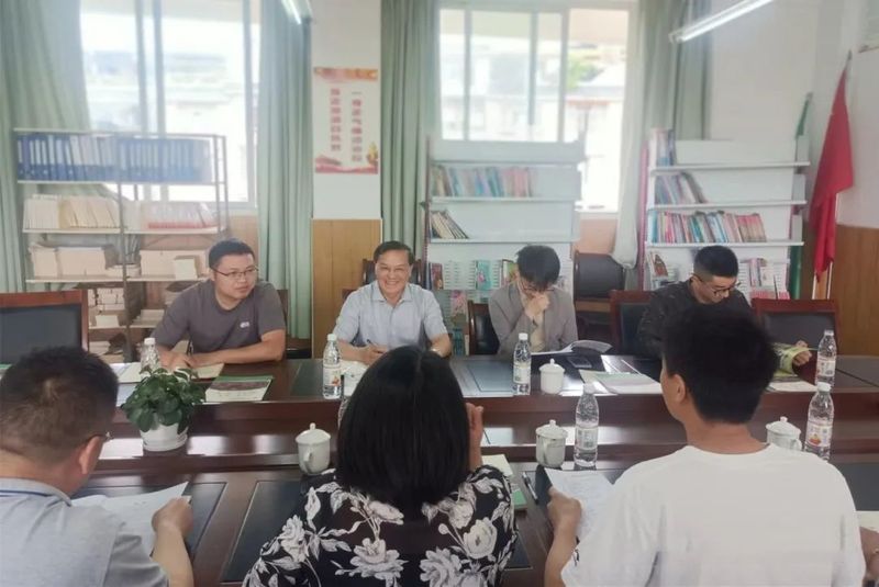 关于名山区政协主席倪林率队调研茶文化进校园工作的资讯(1)