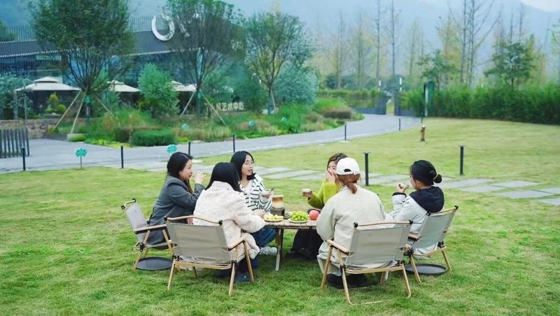 有关于当五四青年节遇上新式茶饮的信息(1)