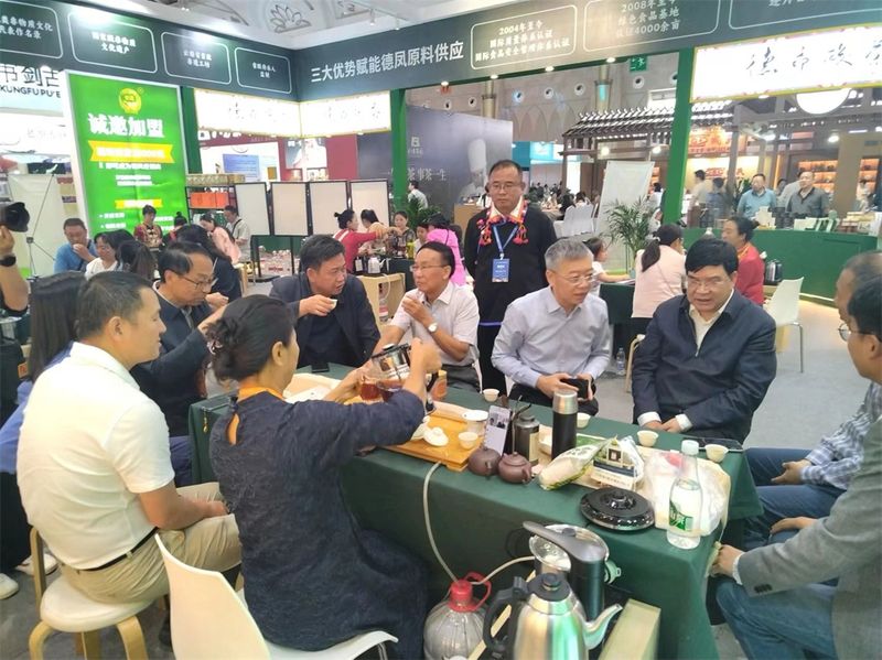 关于“德宏茶”绽放茶博会 成果喜人的最新消息(4)