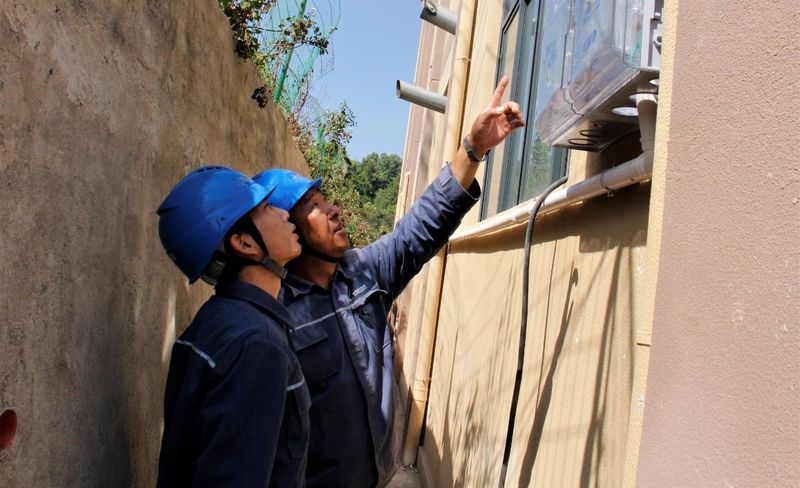 有关于南方电网云南红河绿春供电局：“技术”赋能茶飘香的新闻(6)