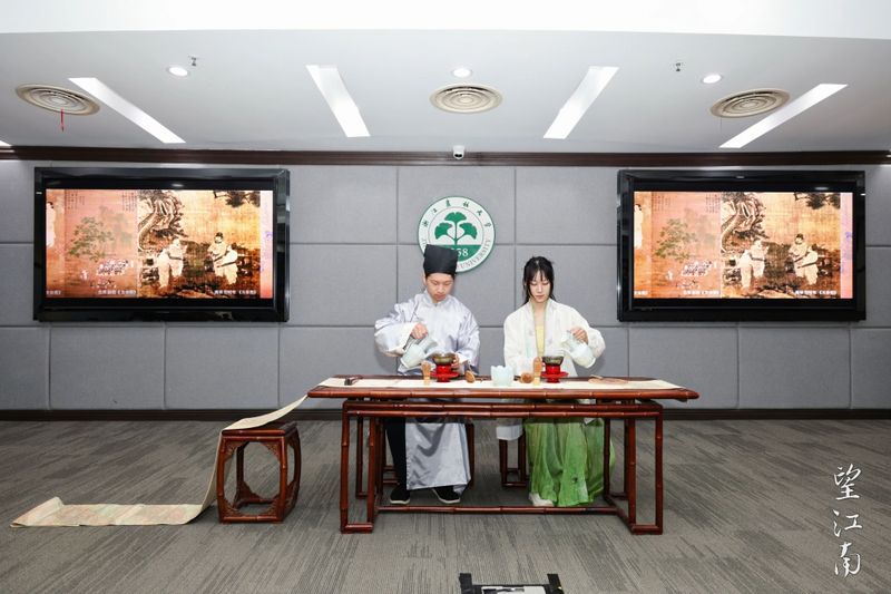 关于感官像鲜花一样盛放——“望江南”茶文化巡讲读书月活动在浙江农林大学举行的内容(18)