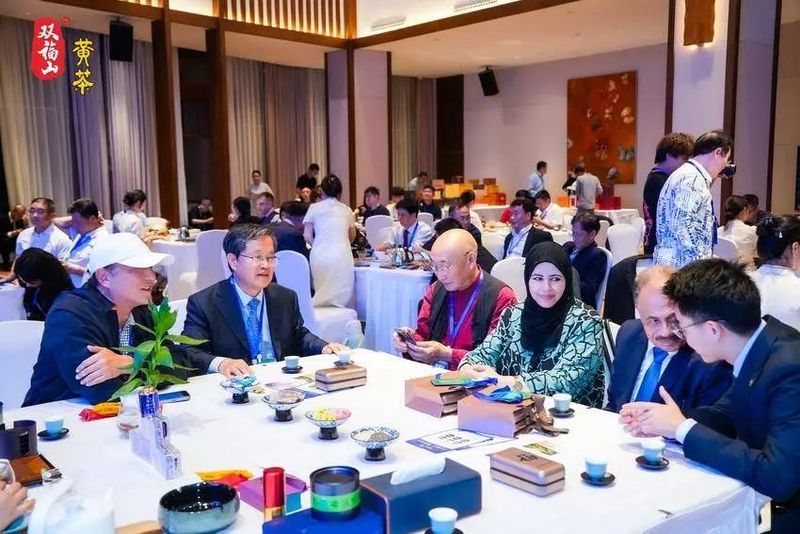 关于大悟黄茶亮相第九届中蒙俄万里茶道城市合作大会的信息(4)